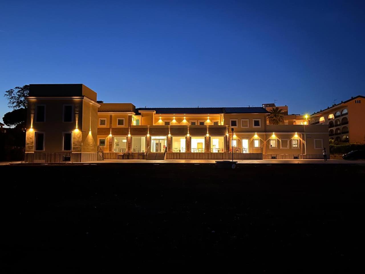 Stella Del Mare Hotel Santa Marinella Exterior photo