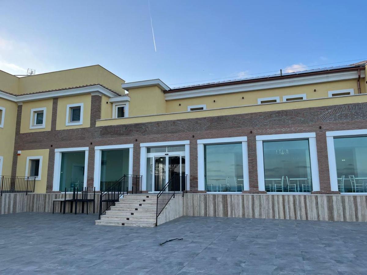 Stella Del Mare Hotel Santa Marinella Exterior photo